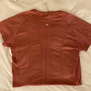 Lululemon Mauve Swiftly Tech Short Sleeve